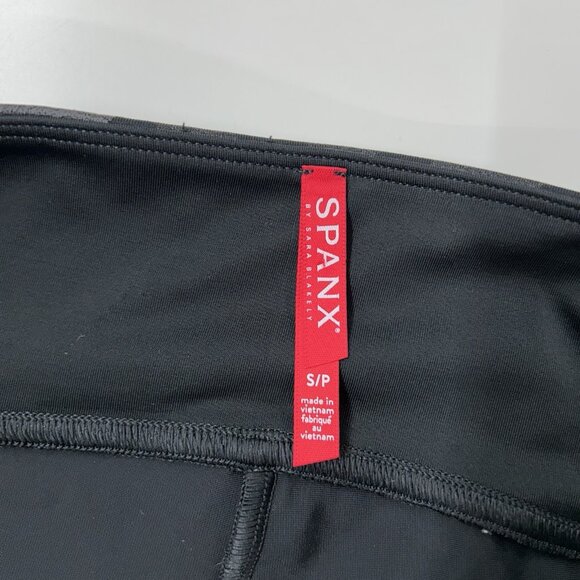 Spanx Faux Leather Camo Leggings Women’s Size Small - Picture 3 of 10